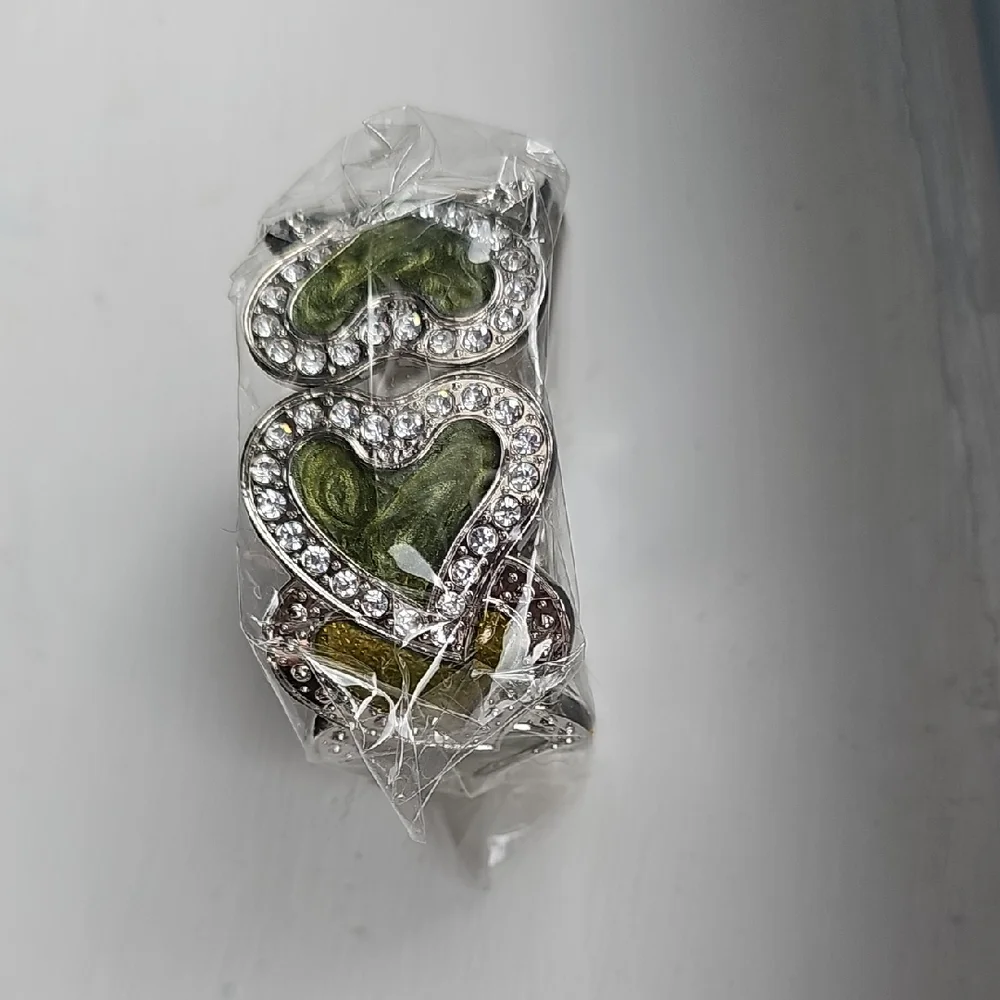 Crystal Glass Stone & 2-tone Epoxy Heart Bracelet